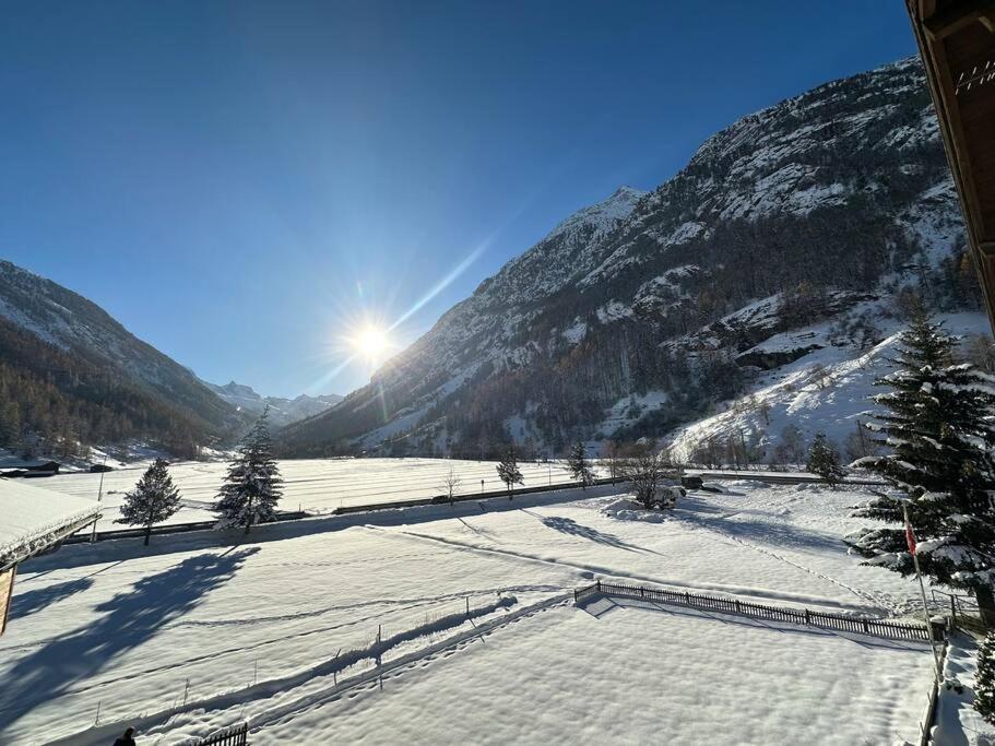 Appartement Breathtaking View Near Zermatt With Parking Täsch